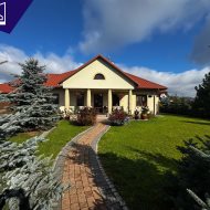 Dom  na sprzedaż Dąbrówki, Dąbrówki, 2 pokoje, 203.31m², oferta 2M2-DS-299